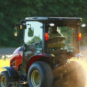 032 YANMAR Tractoren