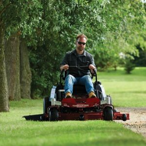 061 TORO zero turn zitmaaiers